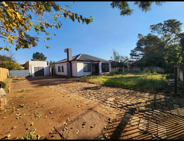 3 BEDROOM HOUSE FOR SALE IN THREE RIVERS